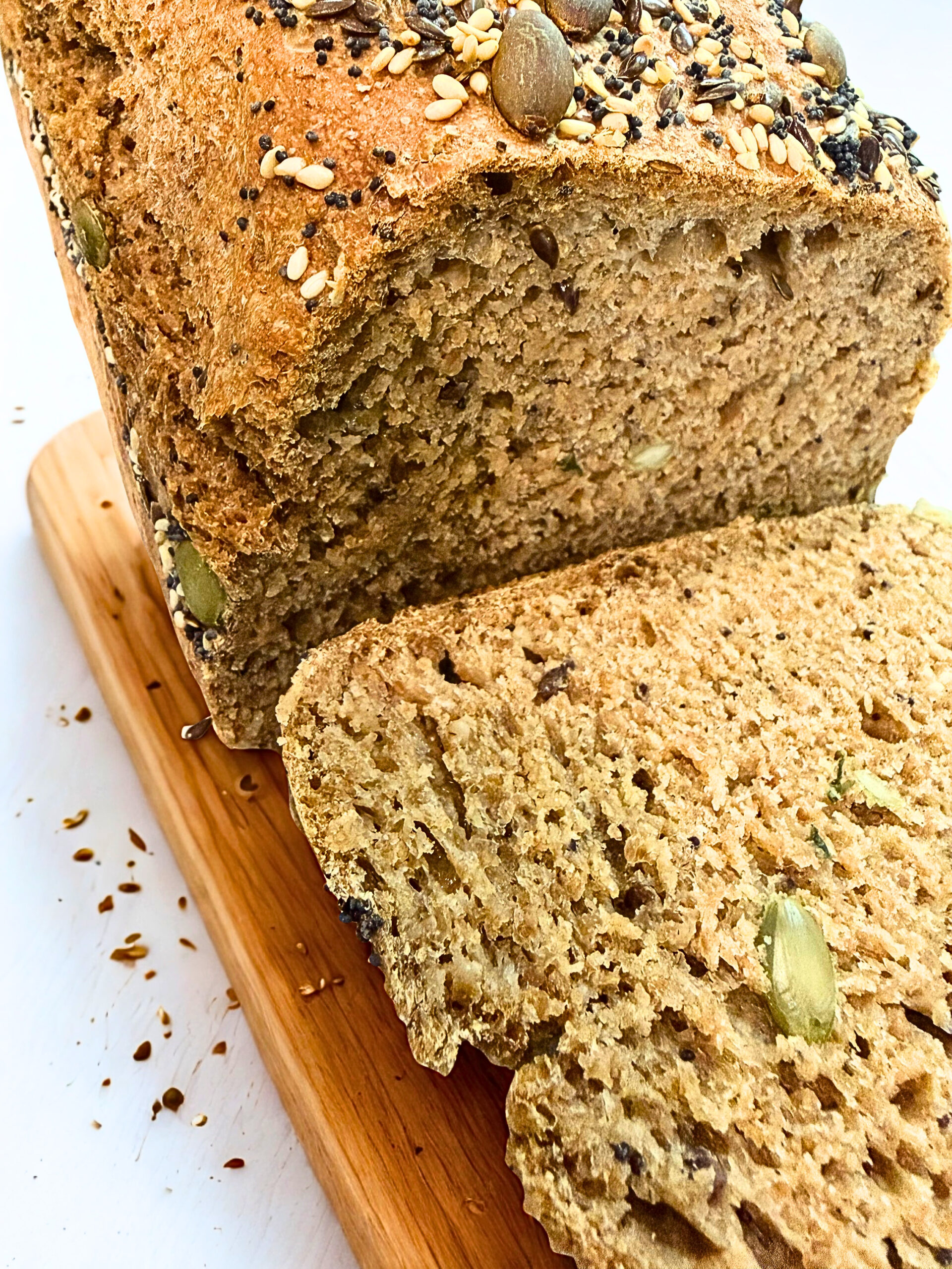 No-Knead Spelt Bread